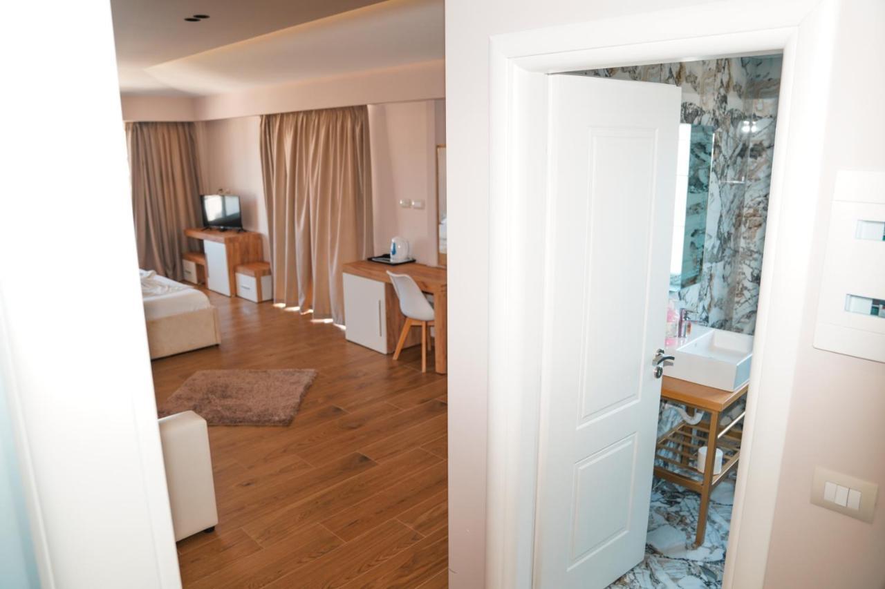 Ionian Hotel Ksamil Eksteriør billede