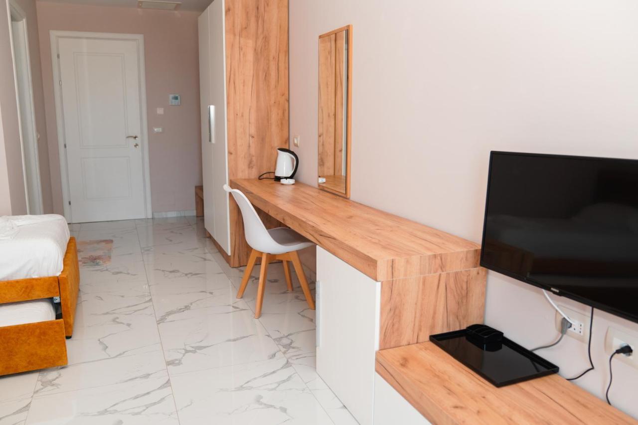 Ionian Hotel Ksamil Eksteriør billede